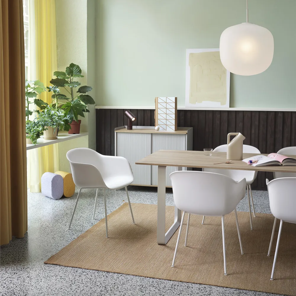 70/70 dining table 225x90 cm, Solid oak-Sand Muuto