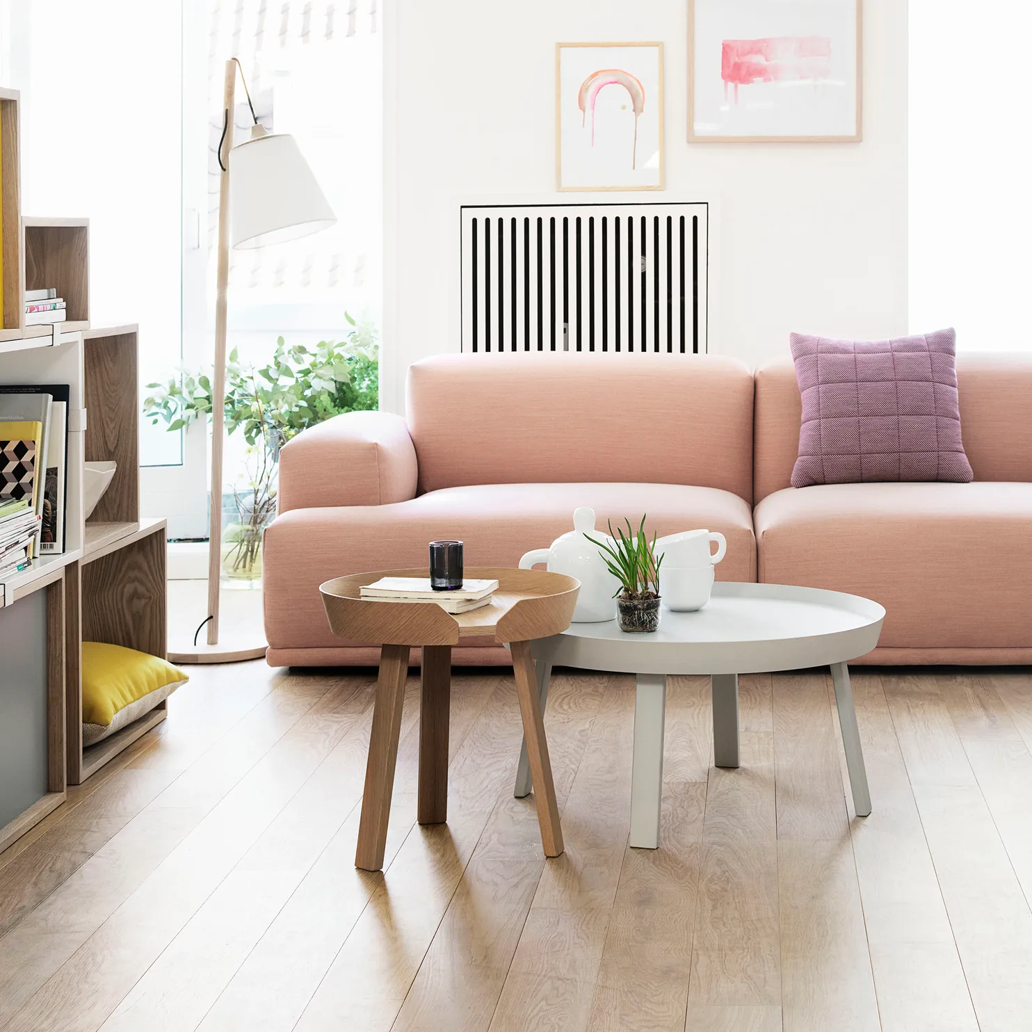 Around table small, Oak Muuto