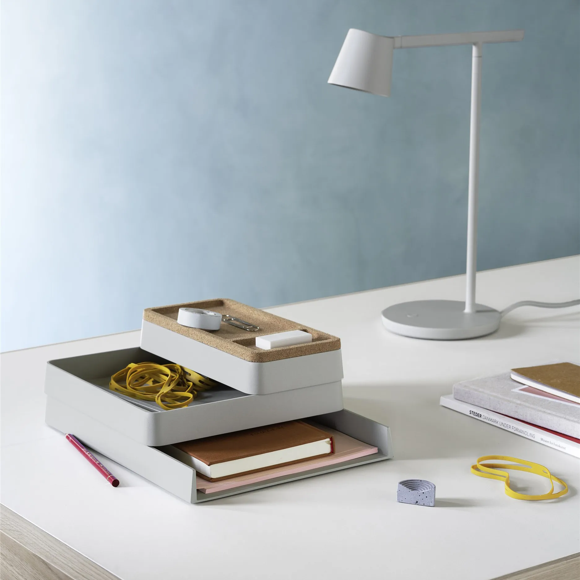 Arrange Desktop lid 12x24 cm, cork Muuto