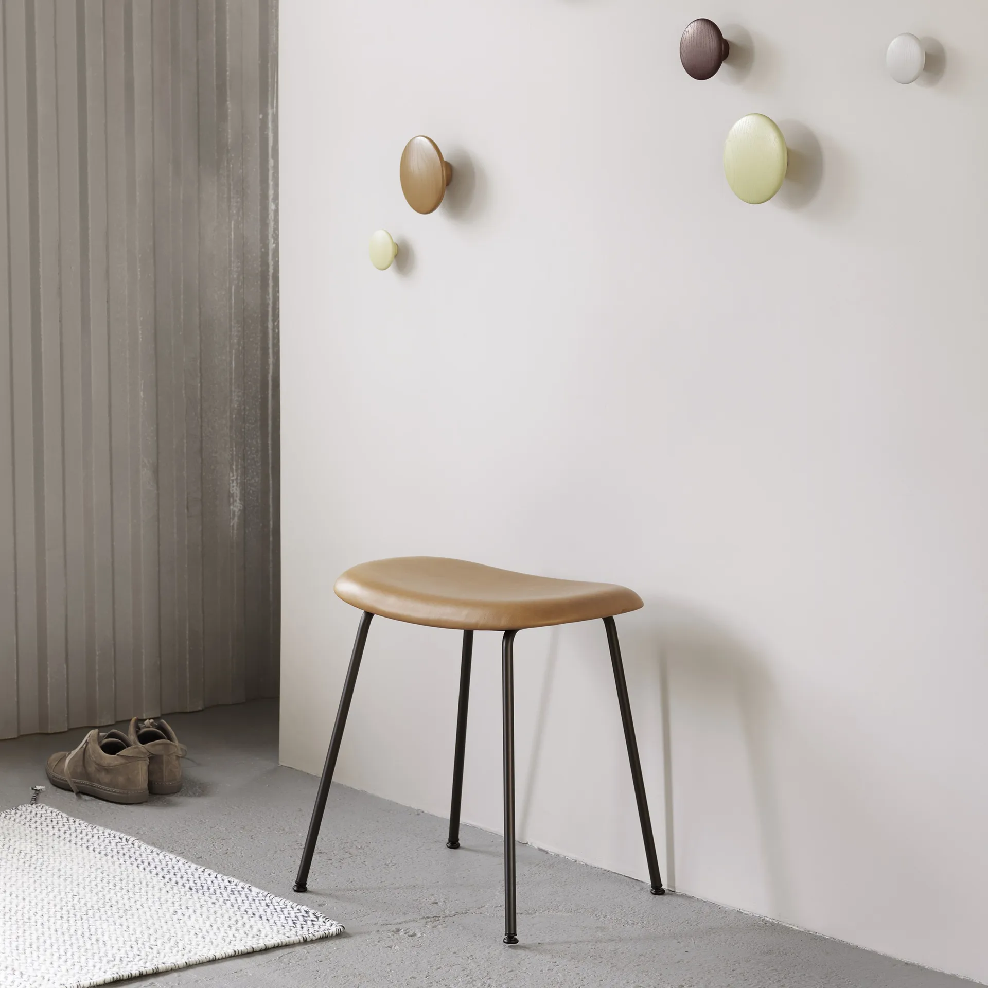 Fiber stool, Dusty green, dark brown stained legs wooden legs Muuto