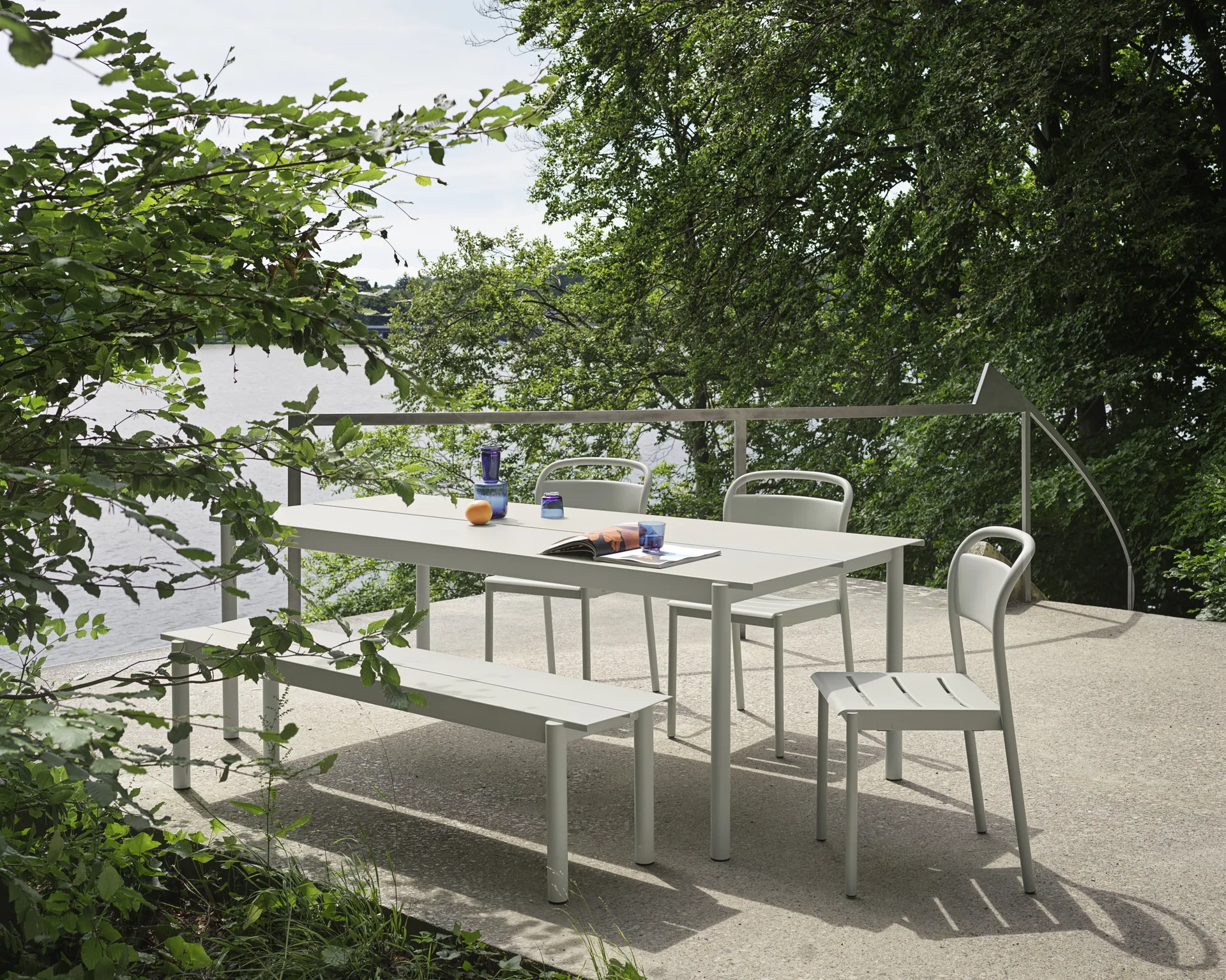 Linear steel bench 170 cm, Grey (RAL 7044) Muuto