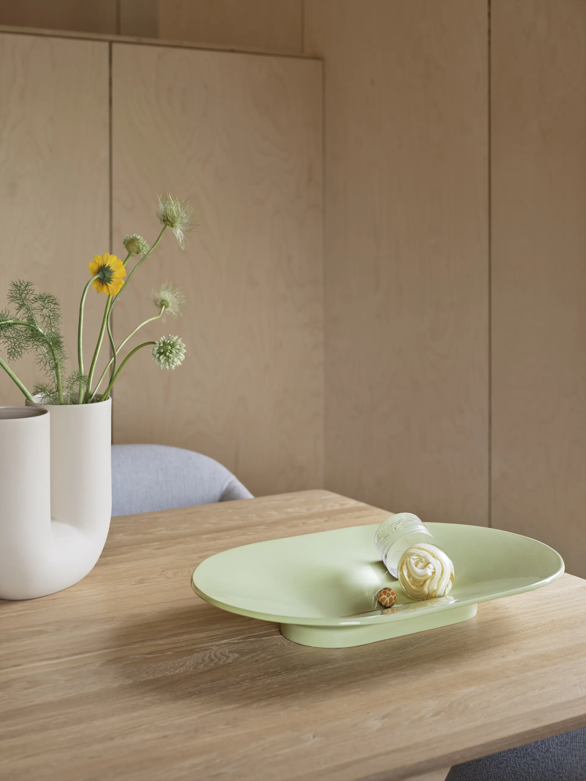 Mere bowl 52x36 cm, Light Green Muuto