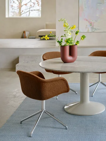 Midst pedestal table - Grey marble-grey, Ø140 cm - Muuto
