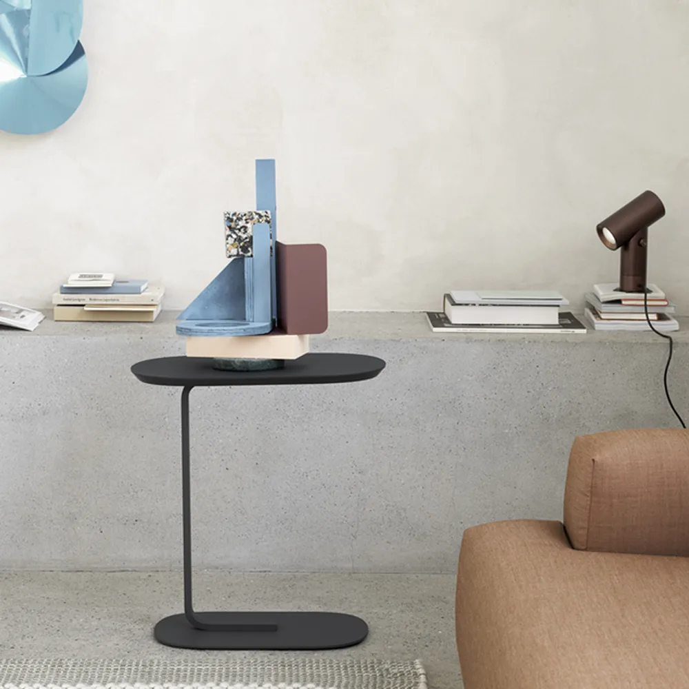 Relate Side table H: 73.5 cm, Solid oak-off white Muuto