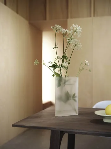 Ridge vase frosted glass 16,5 cm - Light orange - Muuto