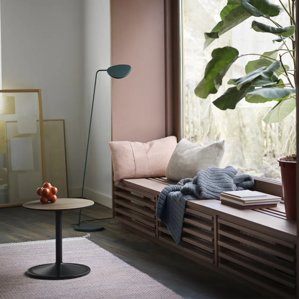 Soft side table Ø41cm, Orange laminate H: 40 cm Muuto