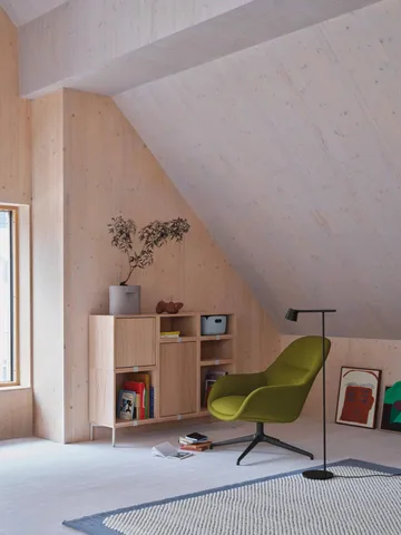 Stacked 2.0 shelving with back plate, large - oak - Muuto