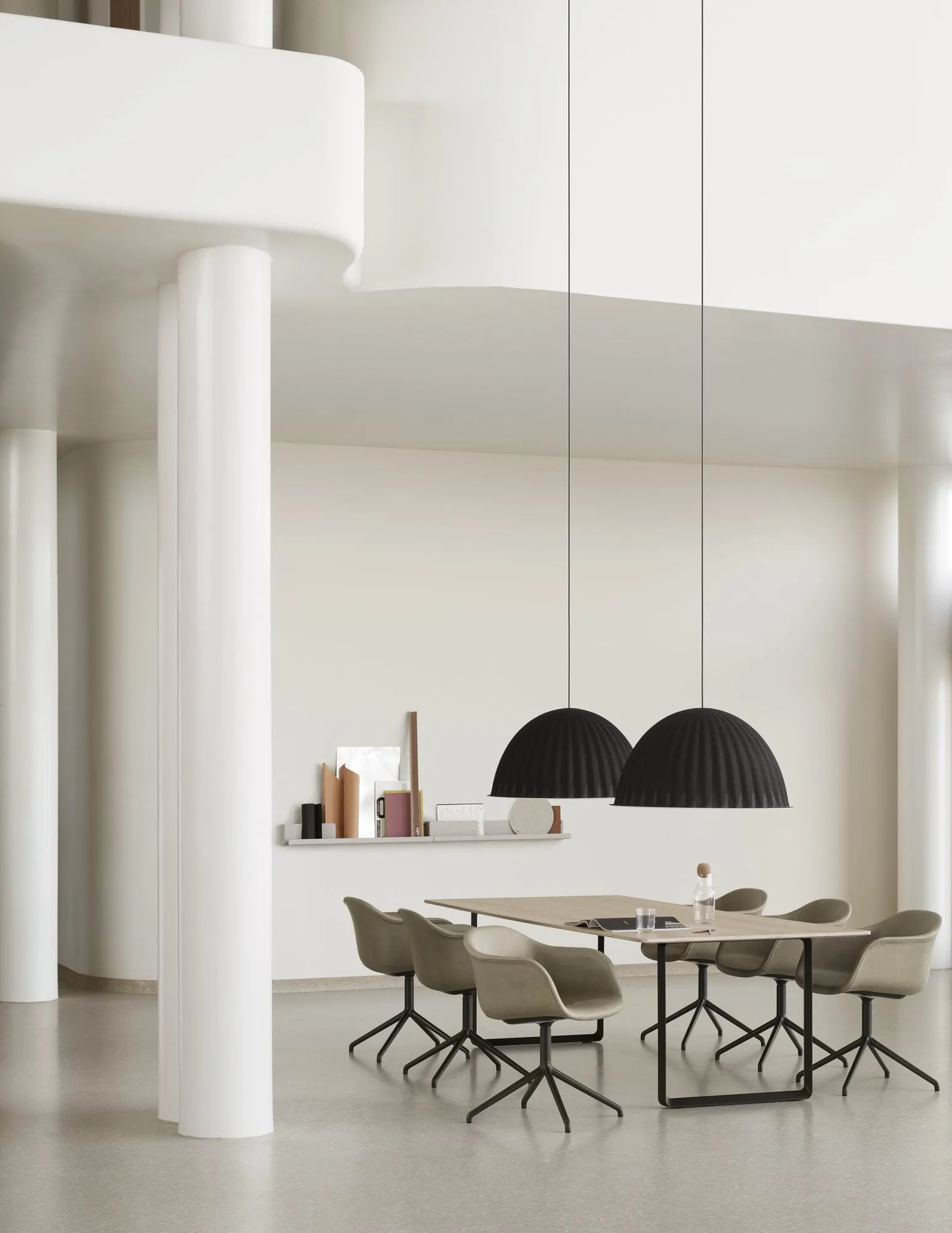 Under the Bell ceiling lamp Ø 82 cm, Blue grey Muuto