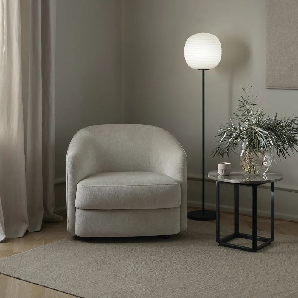 Florence side table, Gris du marais marble. ø50 cm. black stand New Works