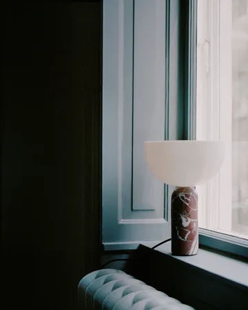 Kizu table lamp small - Rosso Levanto - New Works