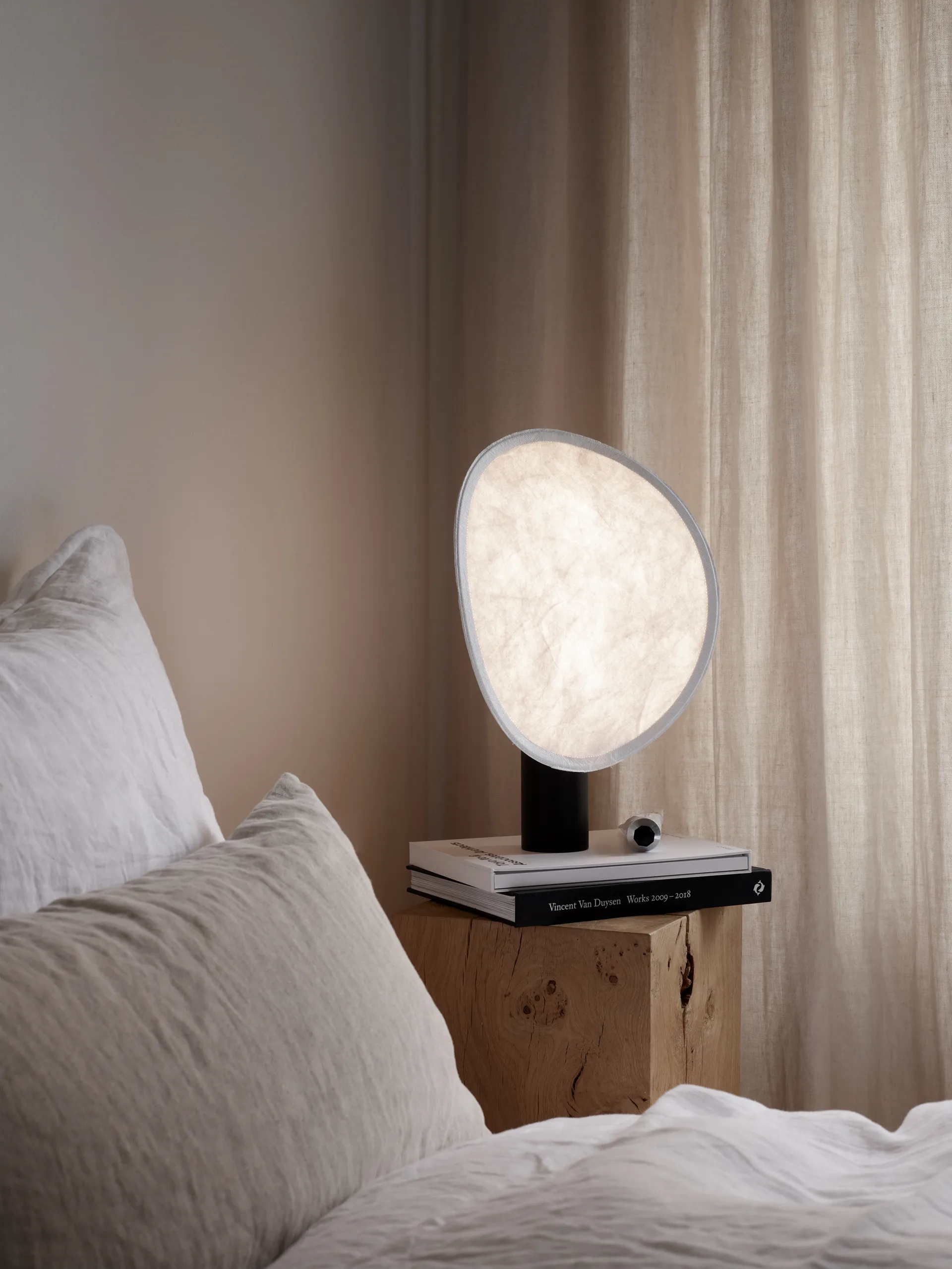 Tense portable table lamp 43 cm, Black New Works