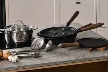 Nordwik cast iron frying pan with wooden handle - 28 cm - Nordwik