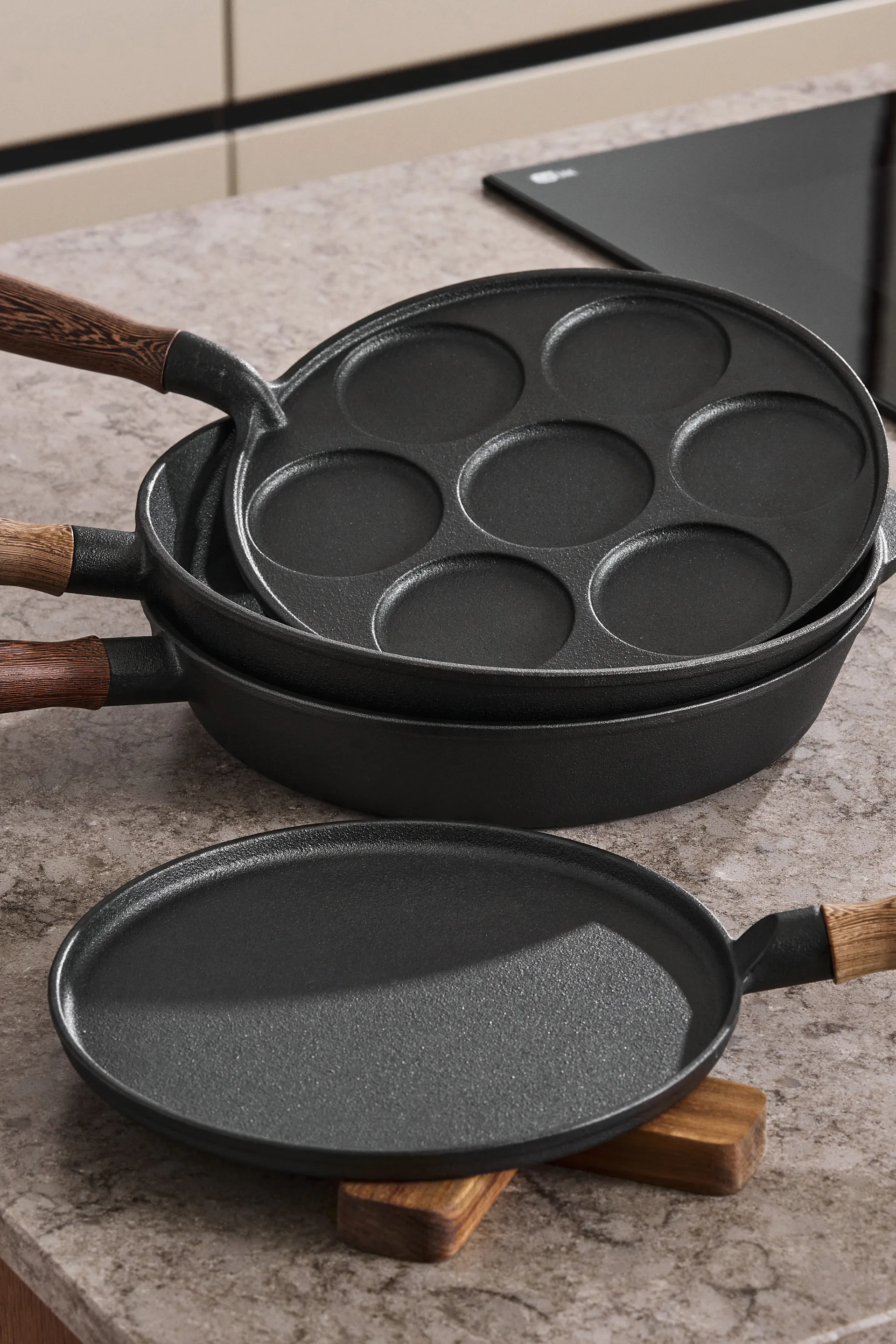 Nordwik cast iron pancake pan with wooden handle, 23 cm Nordwik
