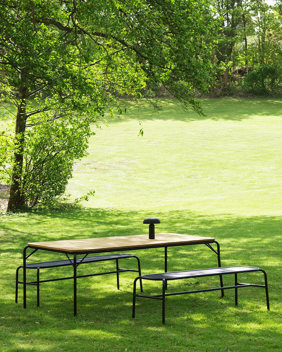 Vig Robinia 90x200 cm, Black Normann Copenhagen