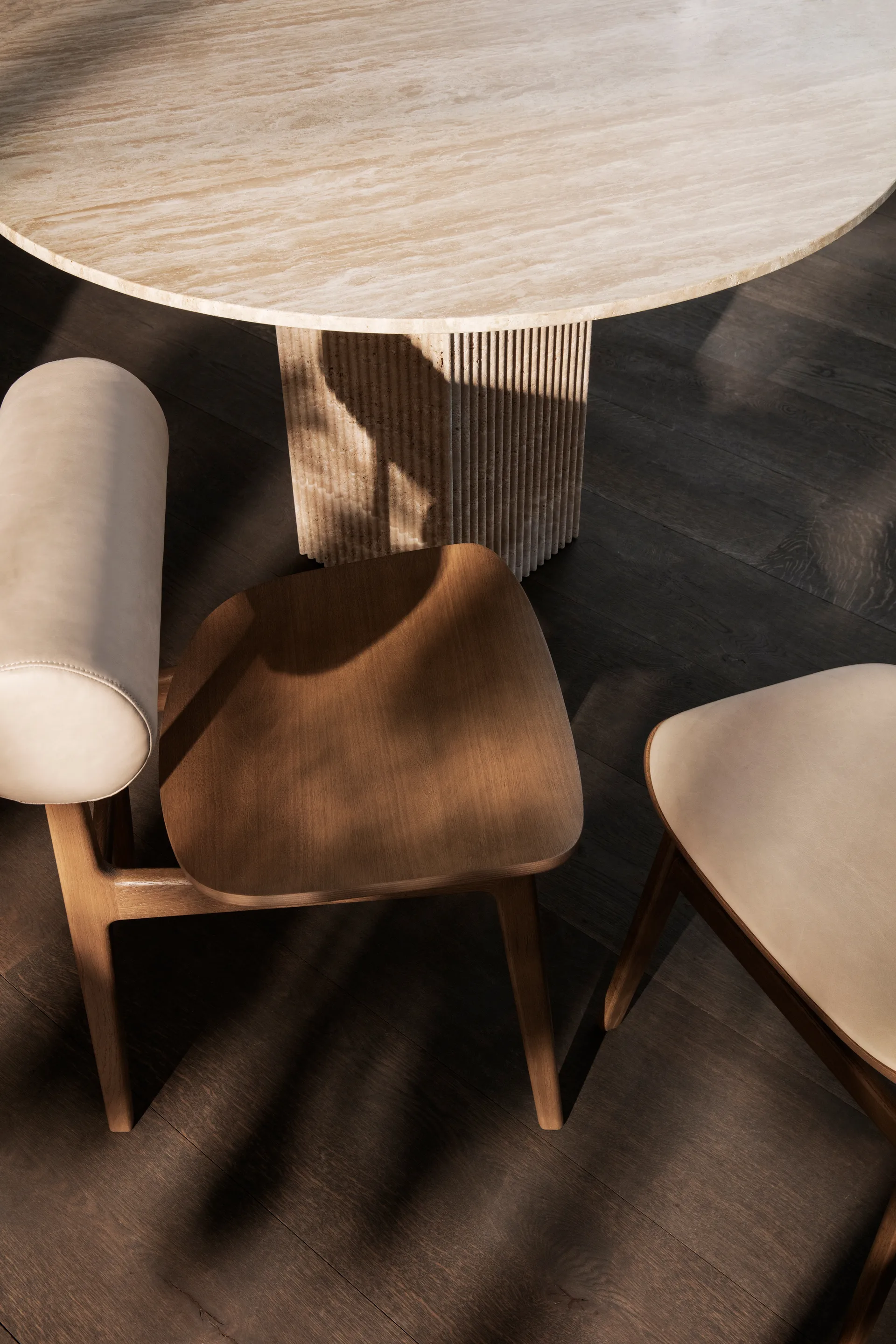 Soho dining table, Silver travertine, Ø120x72 cm NORR11