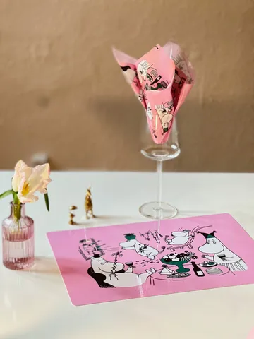 Moomin 80 table mat 27.5x40 cm - Pink - Opto Design