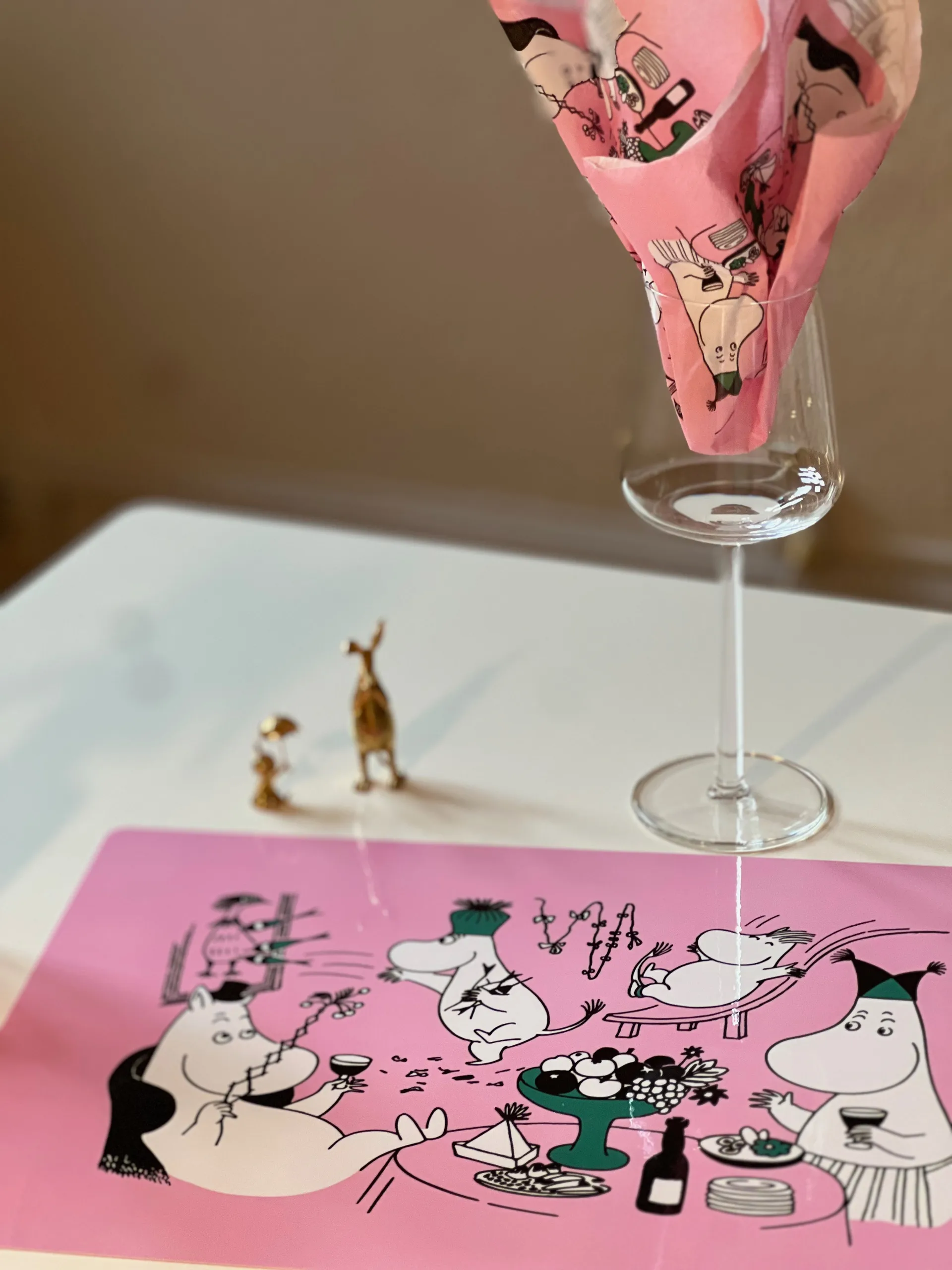 Moomin 80 table mat 27.5x40 cm, Pink Opto Design