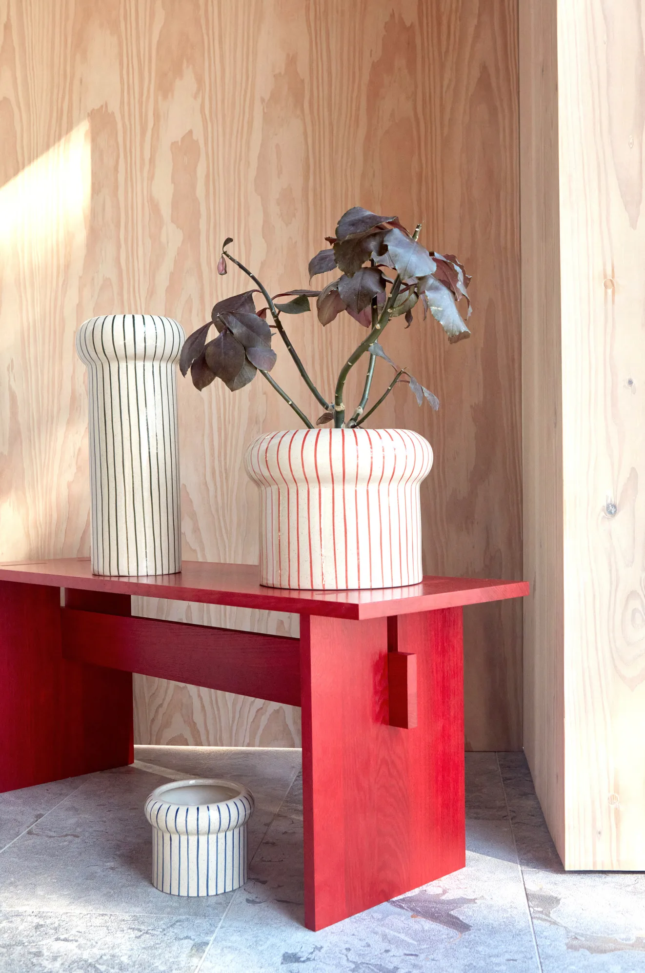 Aki flower pot small Ø16.5 cm, Off white-Red OYOY