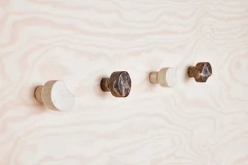 Savi marble hook no.2 - Beige - OYOY