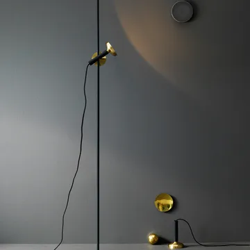 Blend 150 floor lamp - White/brass, led - Pholc
