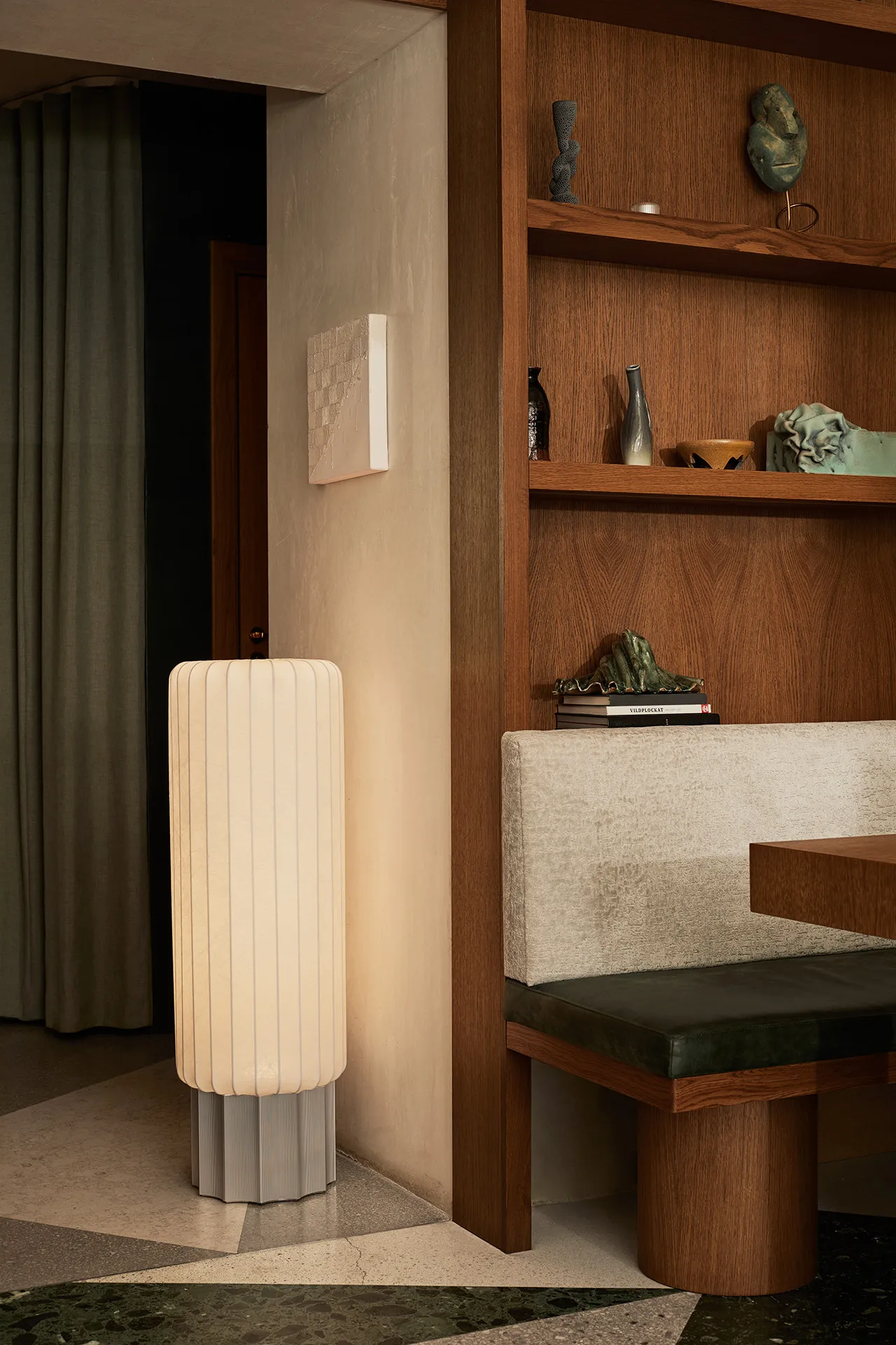 One Meter table lamp, White Pholc