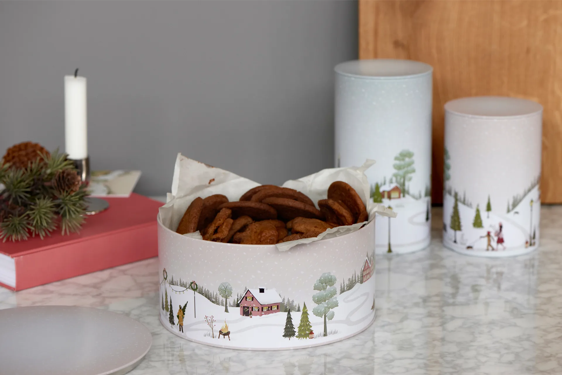 Winter cookie jar 10x18.5 cm, Woodrose Pillivuyt