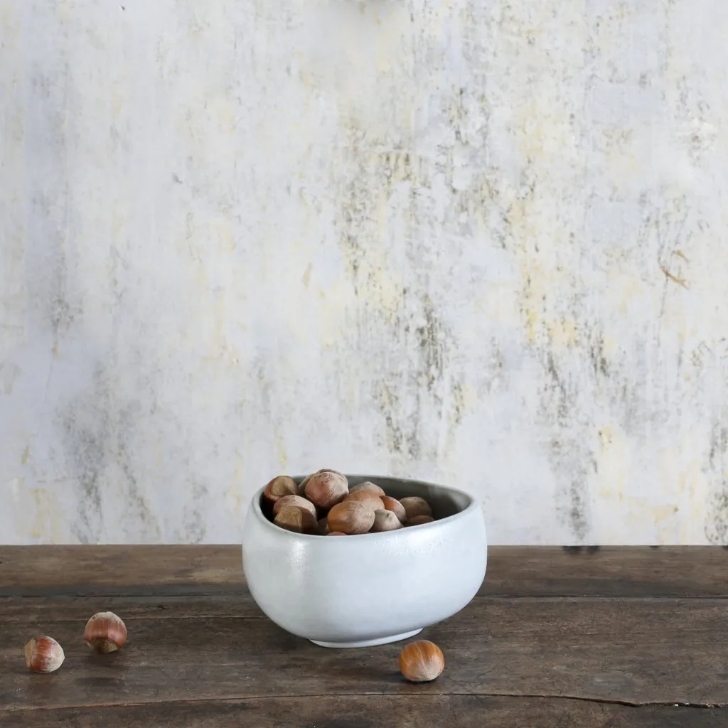 Bowl no. 38, Ash grey Ro Collection