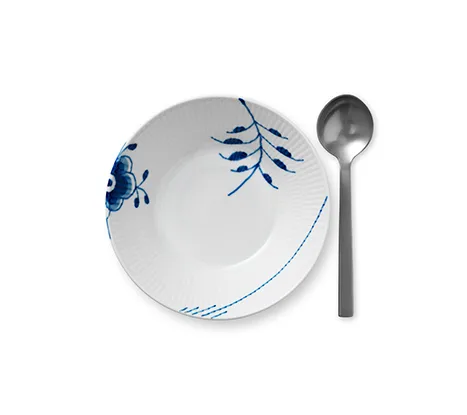 Blue Fluted Mega deep plate 1, Ø 17 cm Royal Copenhagen