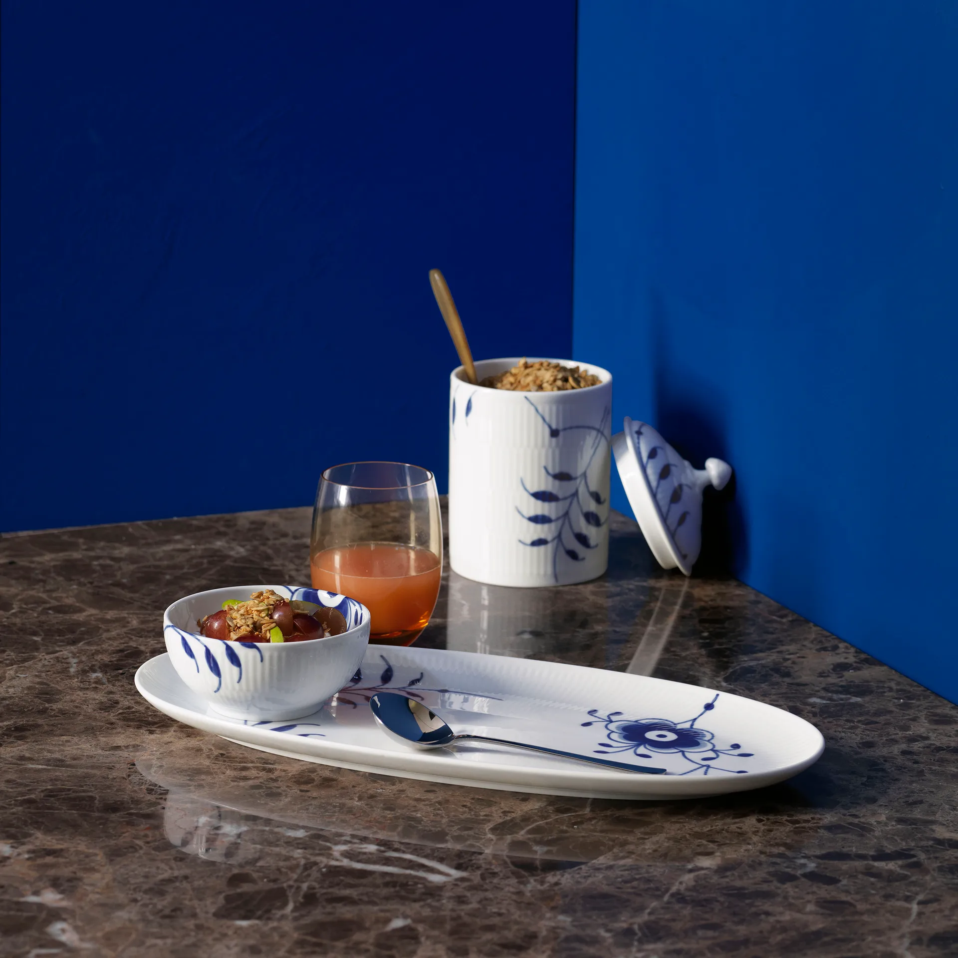 Blue Fluted Mega jar with lid, 16 cm Royal Copenhagen