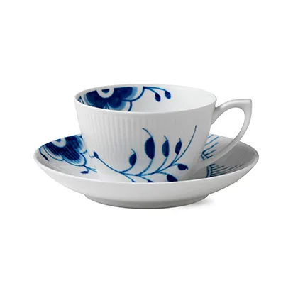 Blue Fluted Mega teacup with saucer, 28 cl Royal Copenhagen