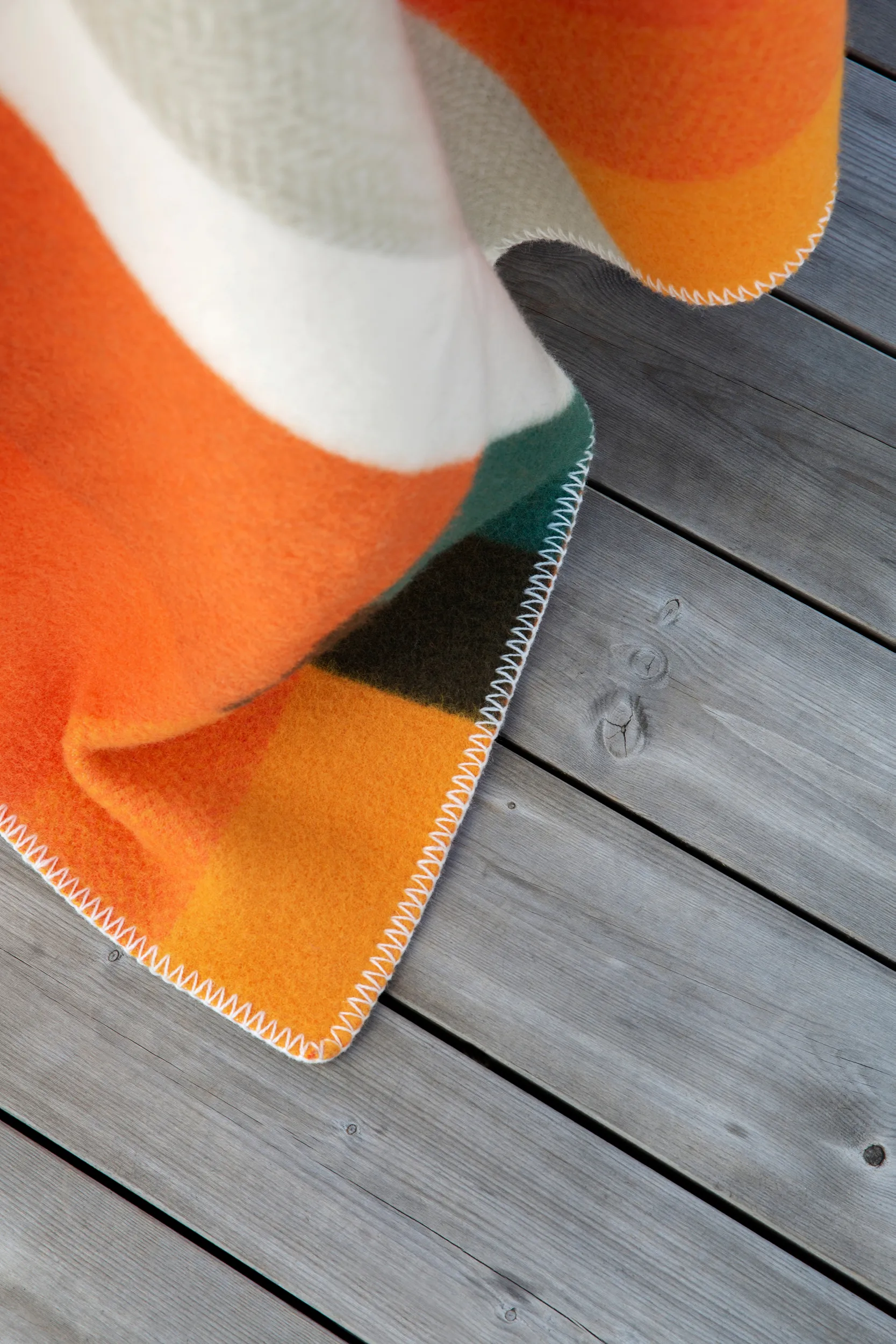 Mikkel blanket 135x200 cm, Orange Røros Tweed
