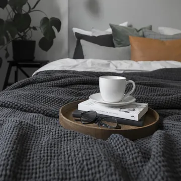 Moss bed spread 160x260 cm - charcoal (grey) - Scandi Living