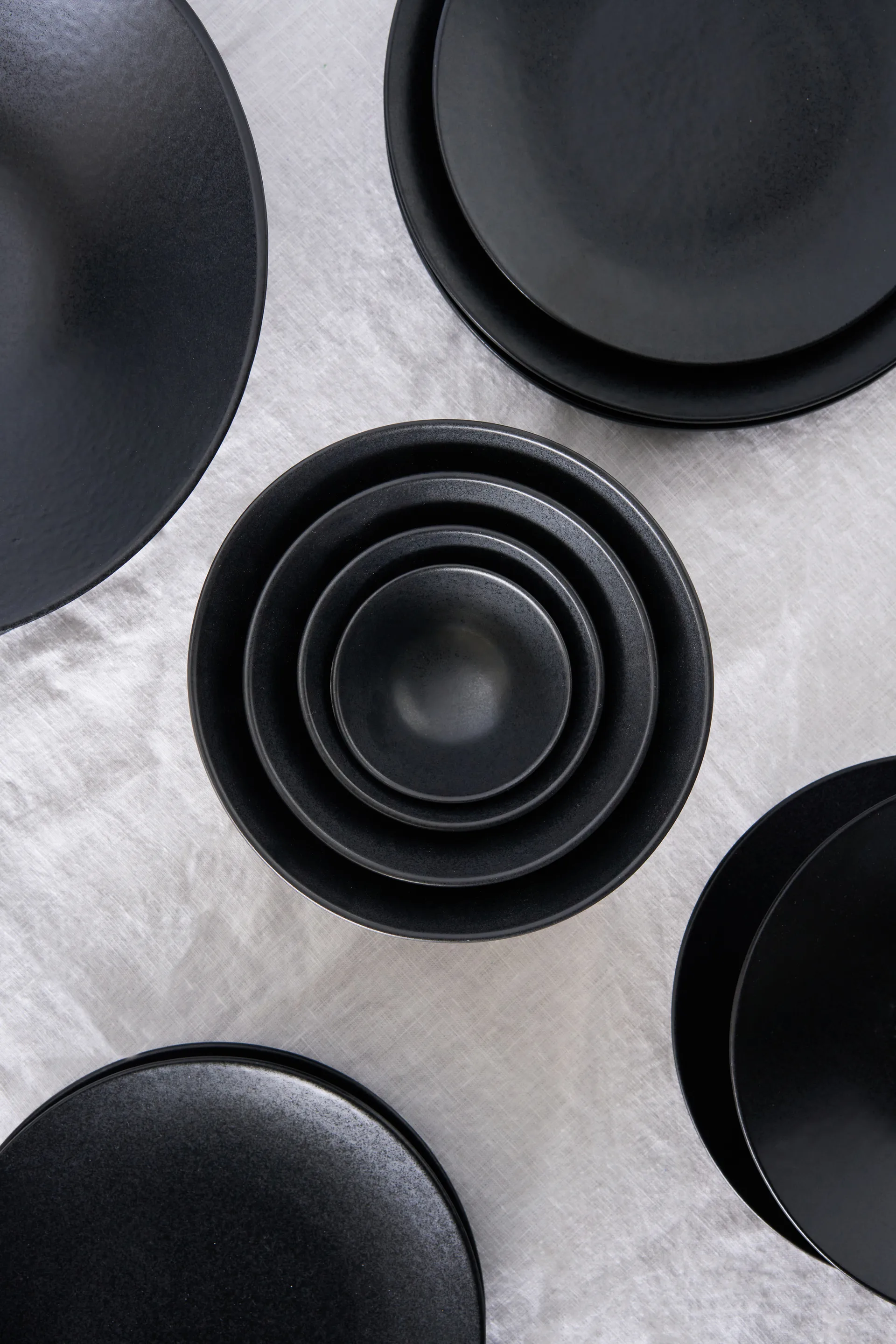 Terra salad bowl, Black stoneware, Ø30 cm Scandi Living