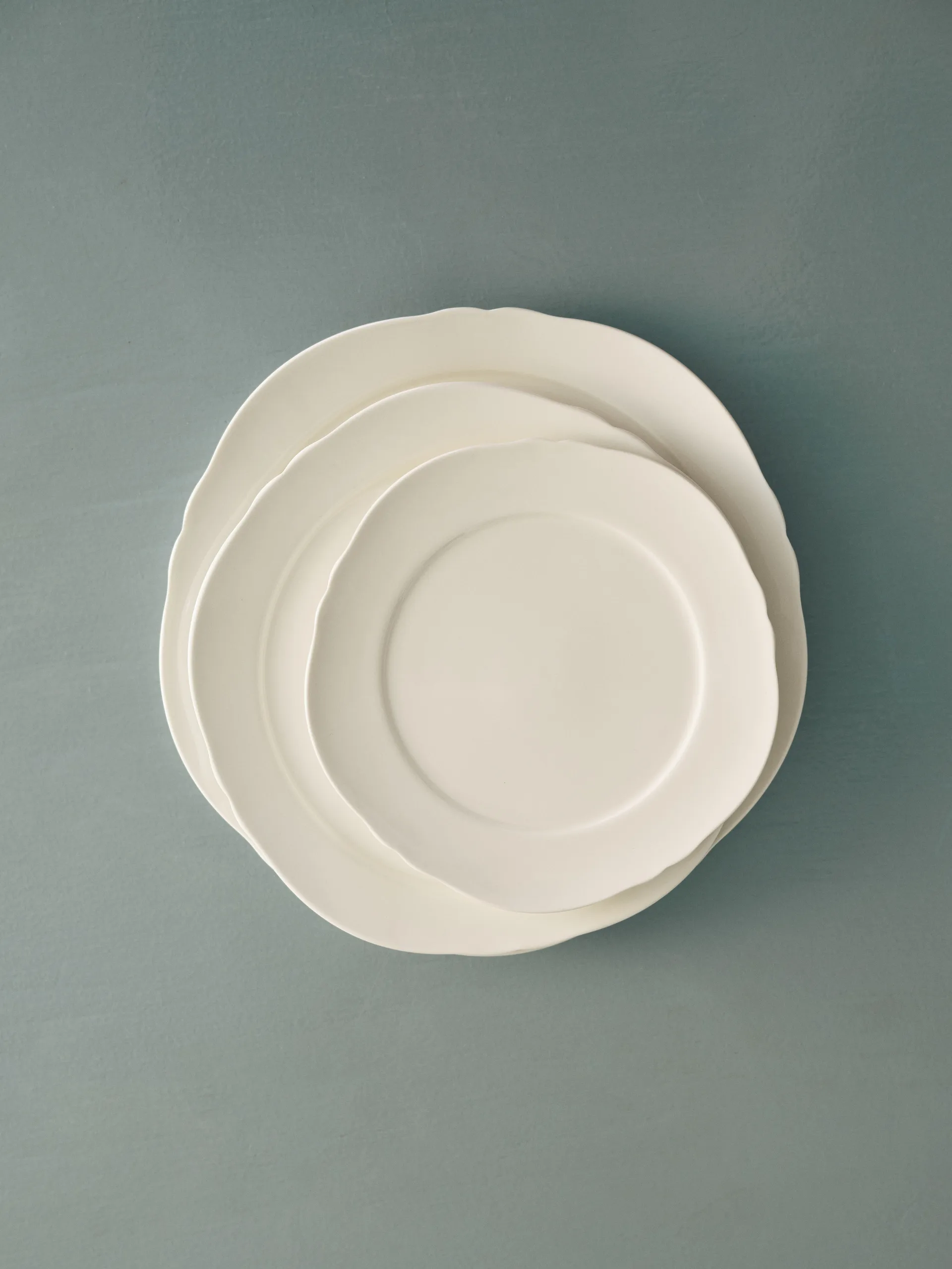 Silhouette plate M Ø23.5 cm 4-pack, White Serax