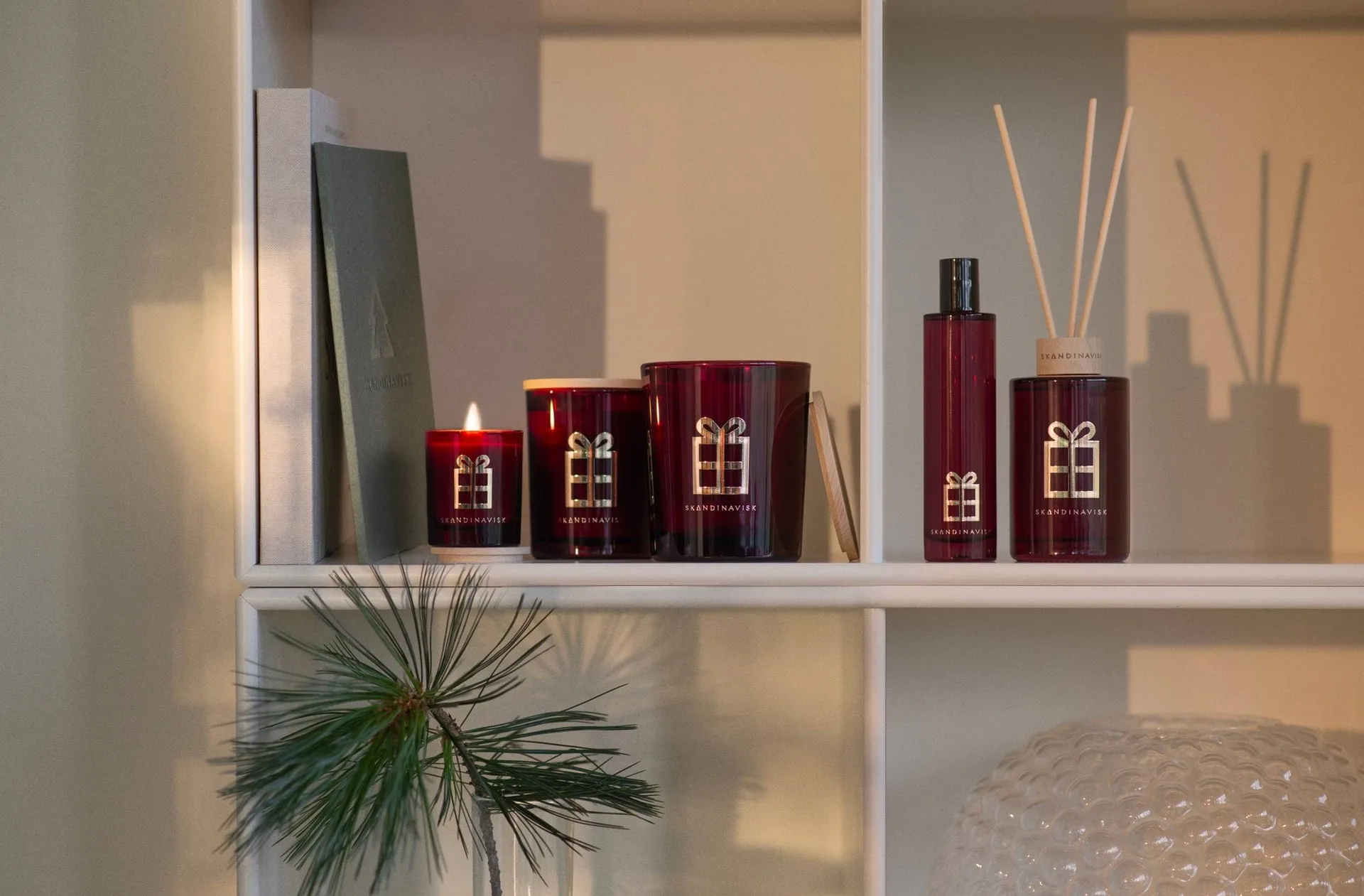 Jul Gold Symbol reed diffuser, 200 ml Skandinavisk
