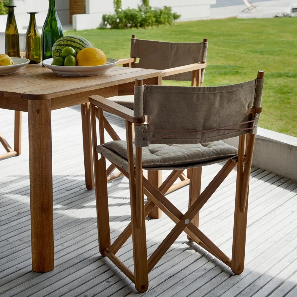 Kryss Dining armchair, Agora Nautic white, teak Skargaarden