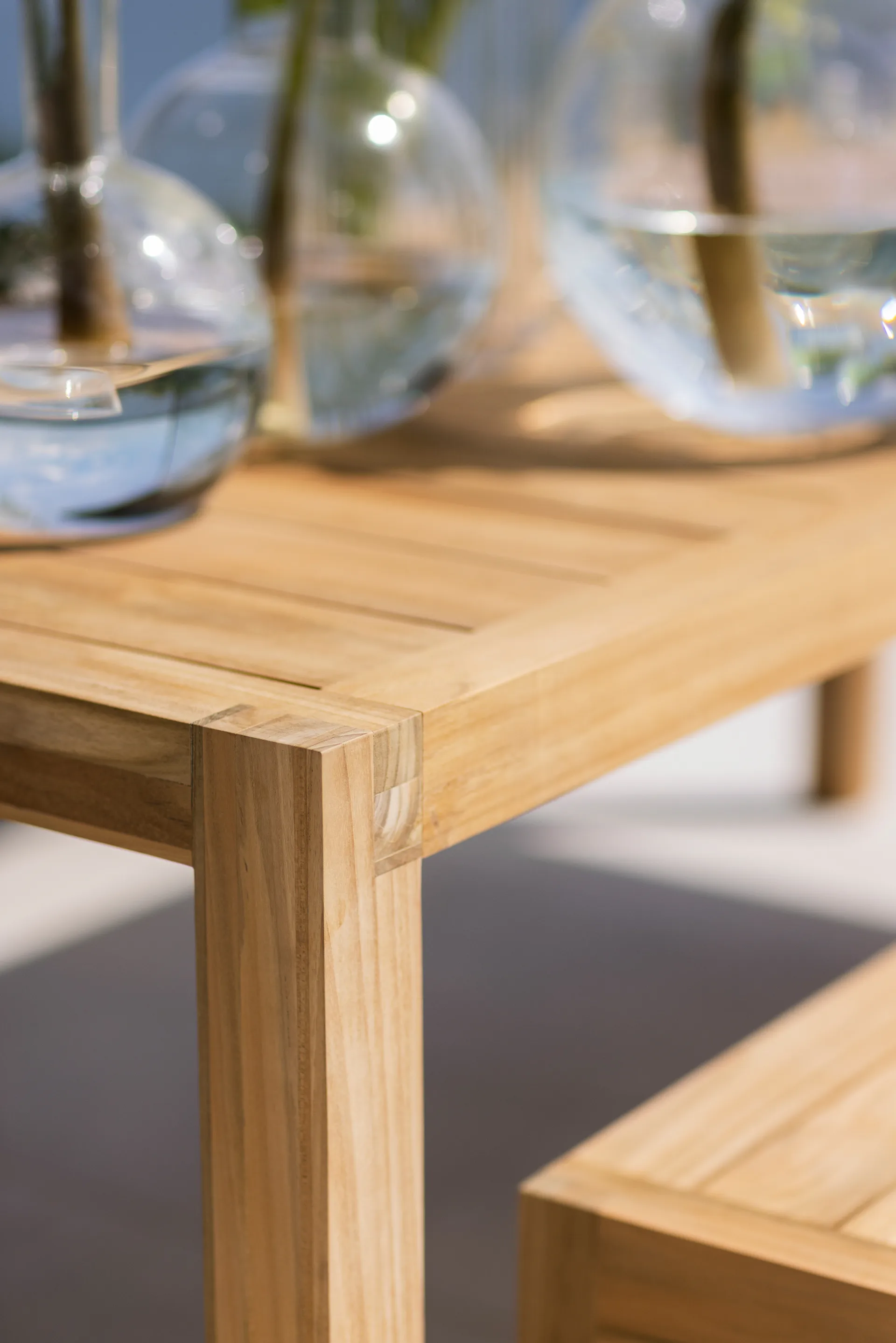 Laknäs extendable table 210-295x90 cm, Teak Skargaarden