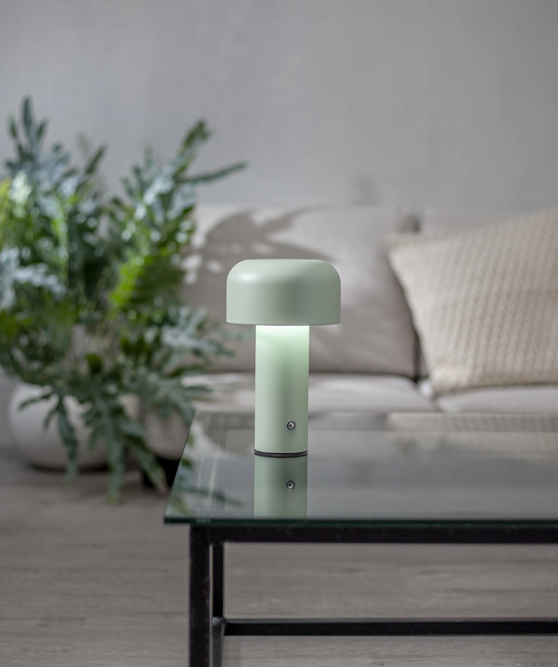 Bobby portable table lamp, Green Star Trading