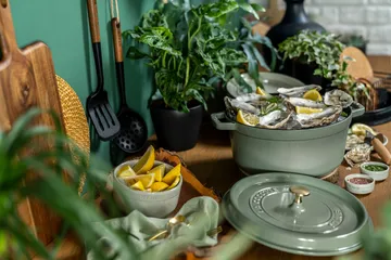 Staub La Cocotte round pot cast iron 0.25 L - Eucalyptus wood - STAUB