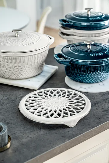 Staub Twister trivet 18.5x19 cm - Black - STAUB