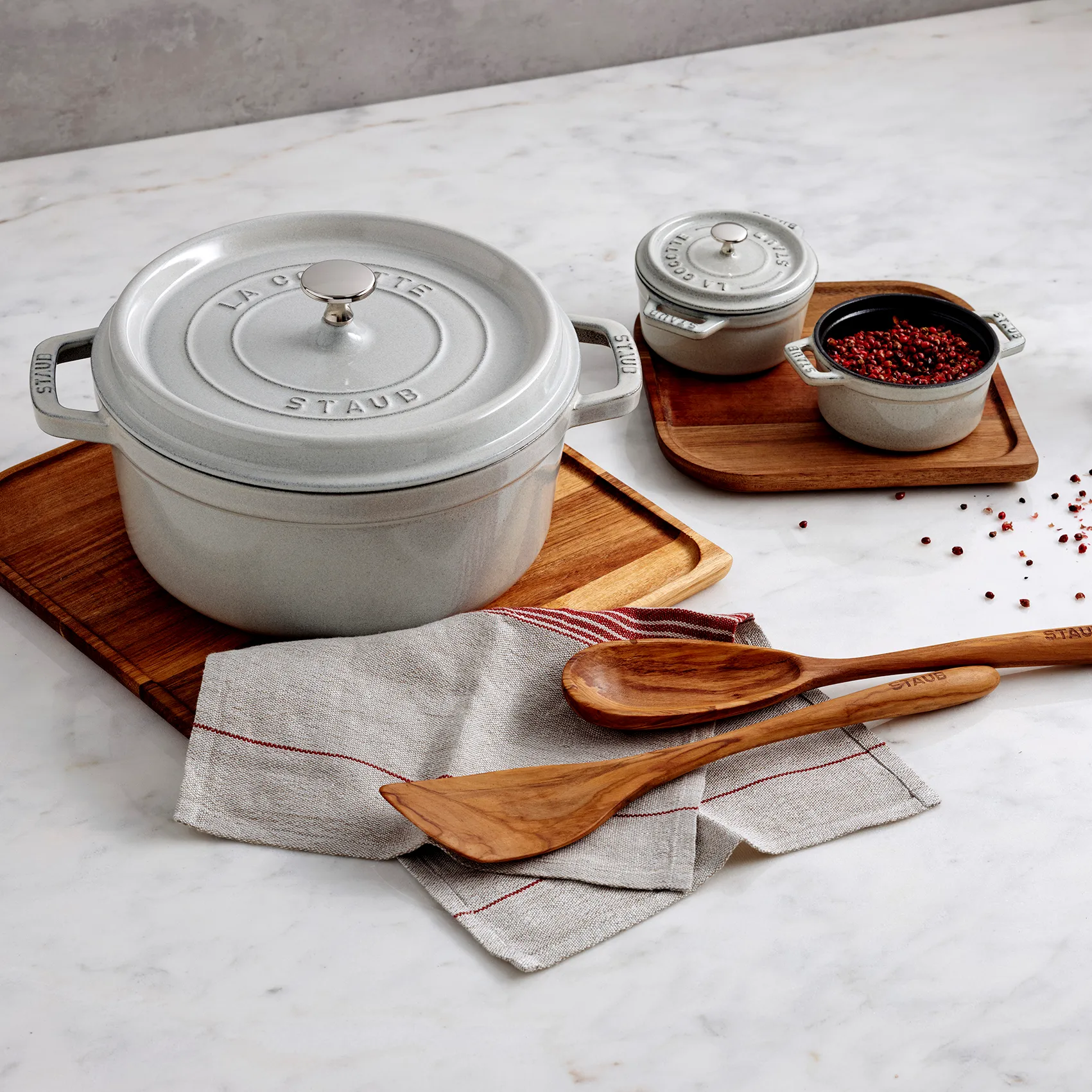 Staub White Truffle casserole, 2.6 l STAUB