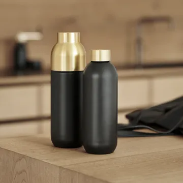 Collar thermo bottle 0.75 l - black - Stelton