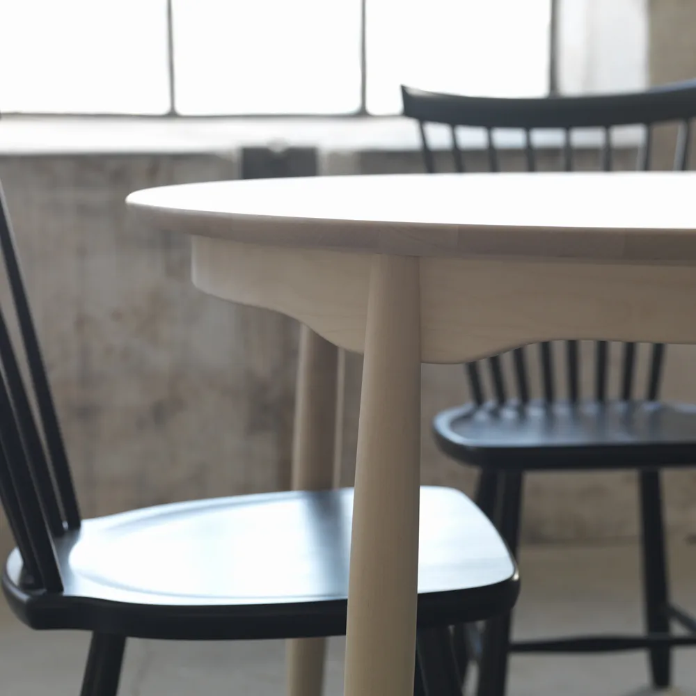 Carl dining table birch, white oiled. fixed disc (cannot dismantle) Stolab