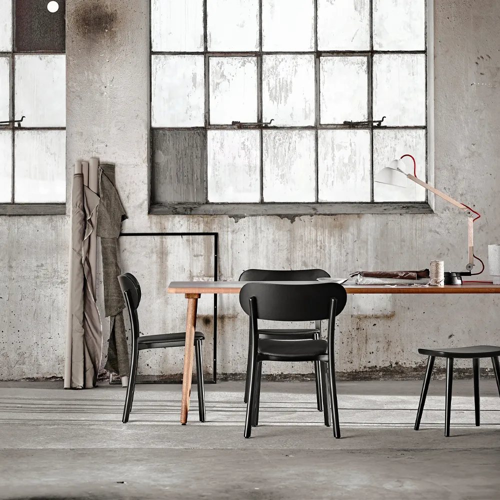 Miss Tailor dining table 82x82x73 cm, Oak natural oil Stolab