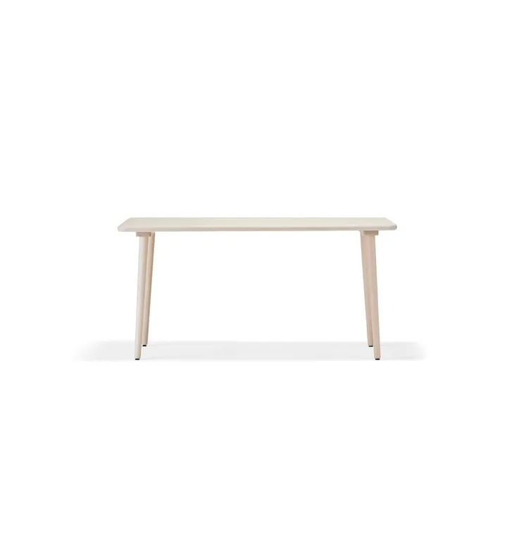 Miss Tailor dining table - Birch light matt lacquer. 130x82 cm - Stolab