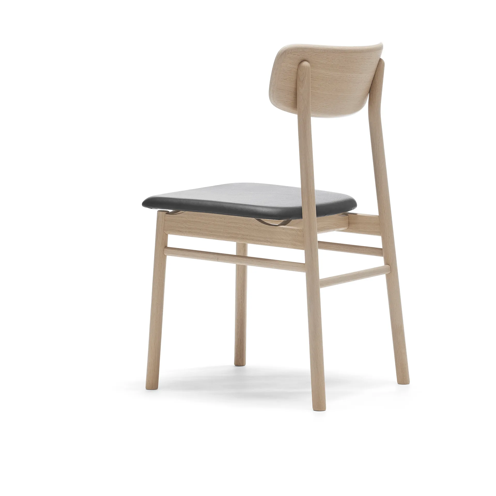 Prima Vista chair light matte lacquered oak, Leather Elmosoft 99001 black Stolab