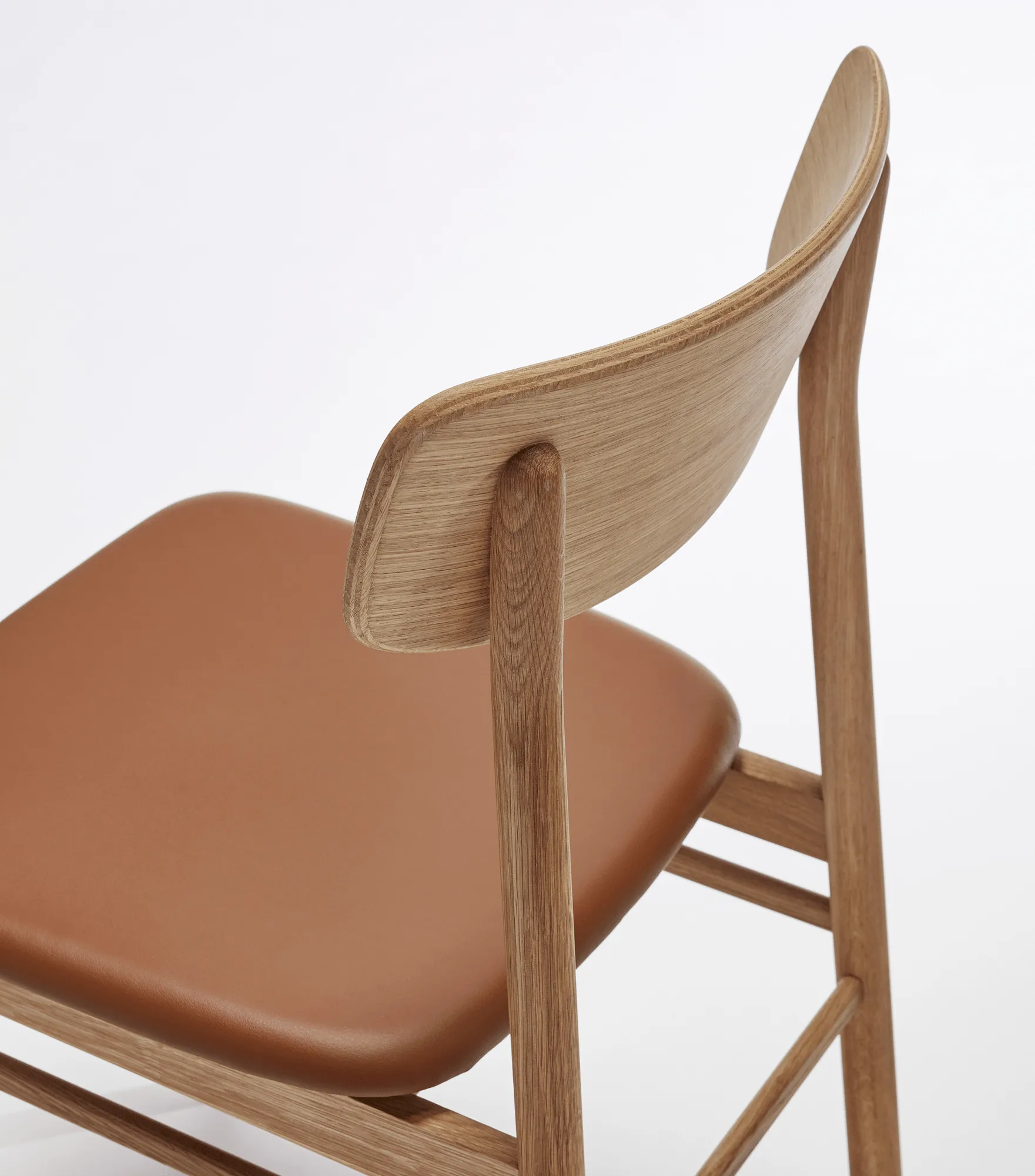 Prima Vista chair oiled oak, Leather Elmosoft 43807 cognac Stolab