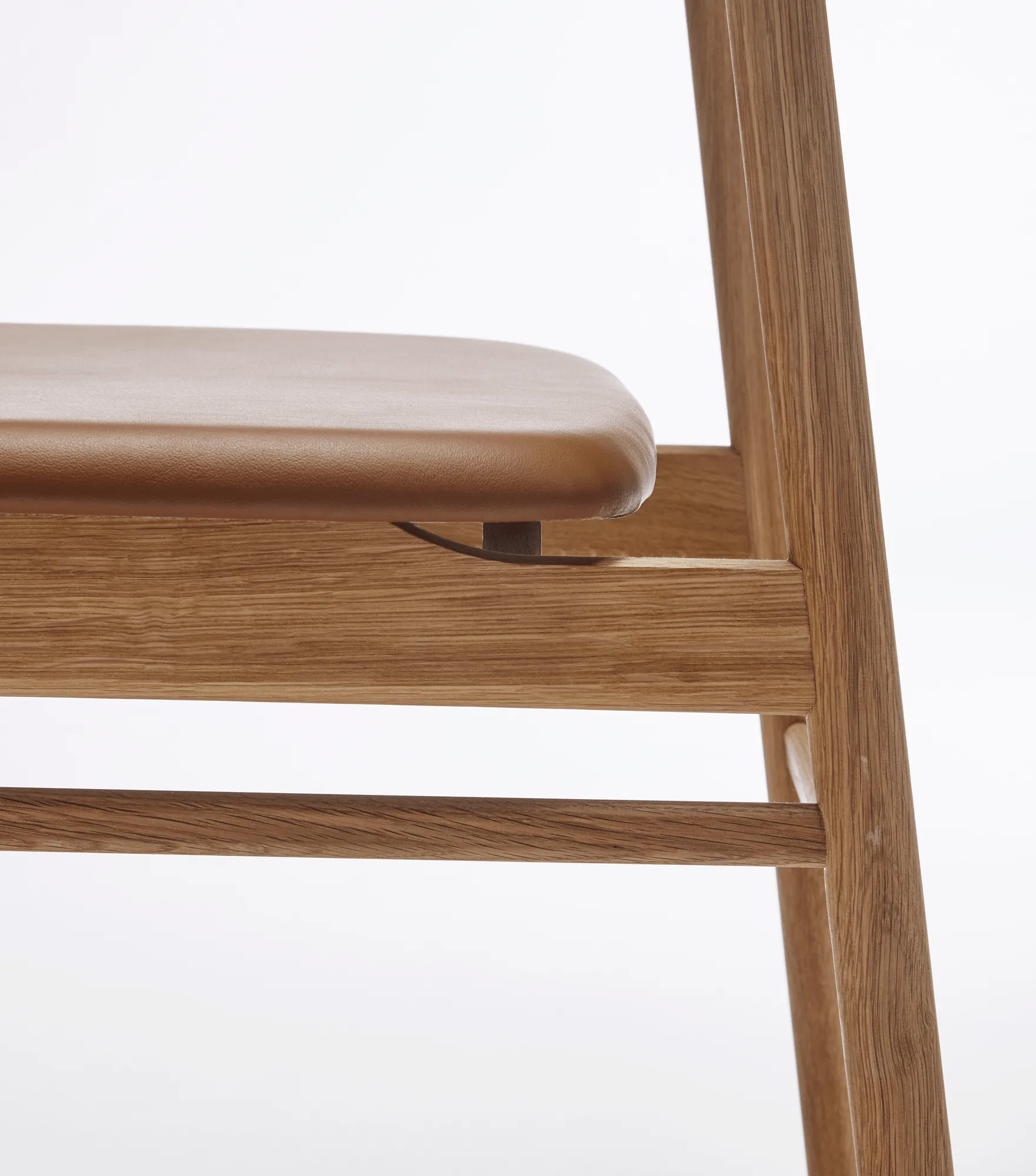 Prima Vista chair oiled oak, Leather Elmosoft 43807 cognac Stolab