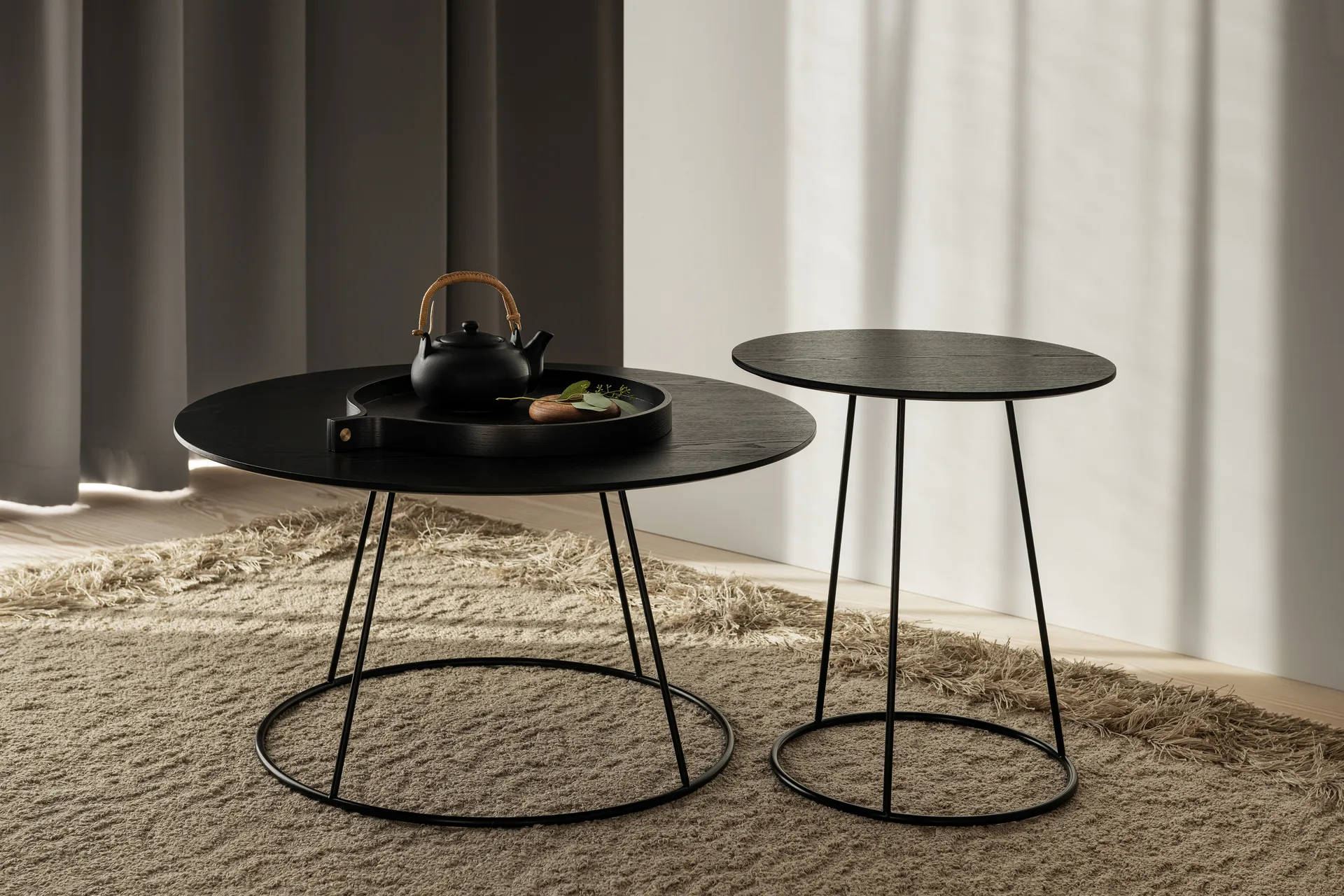 Breeze table smooth top Ø46 cm, Black Swedese
