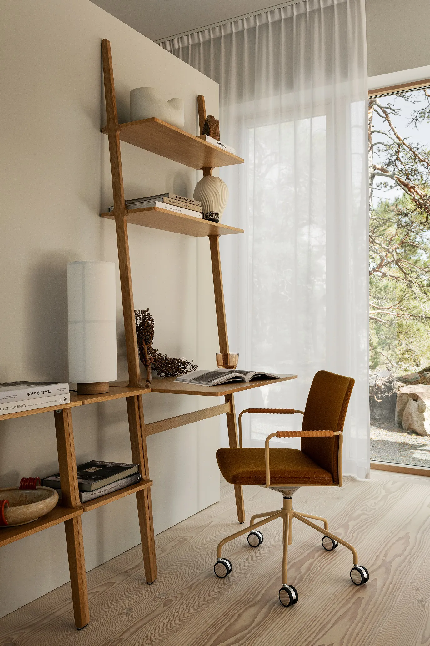 Libri writing table, Oak laquered Swedese